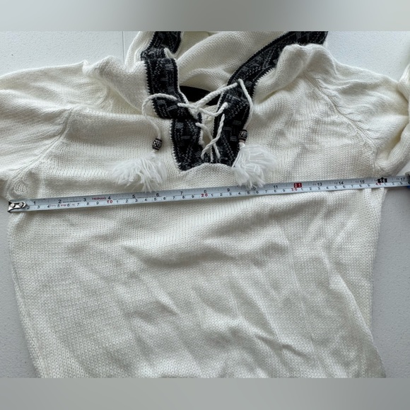 100% Alpaca Handmade Sweater Hoodie - Picture 5 of 7